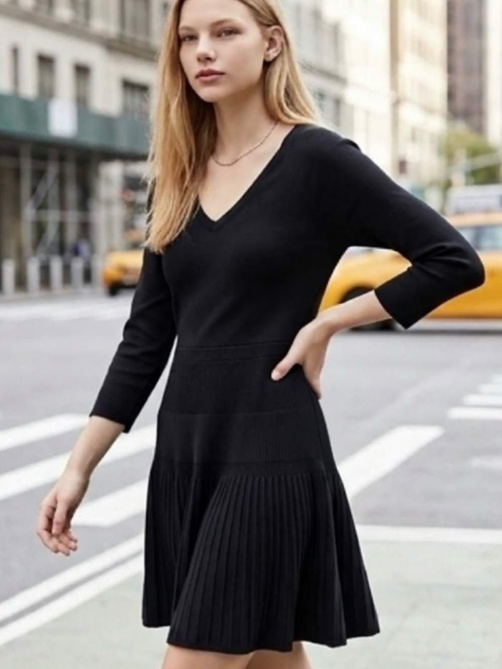 SCOOP Black V-Neck Pleated Knit Dress XL
